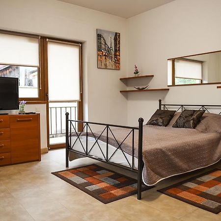 Modern Apartment Near City Center Клуж-Напока Екстер'єр фото