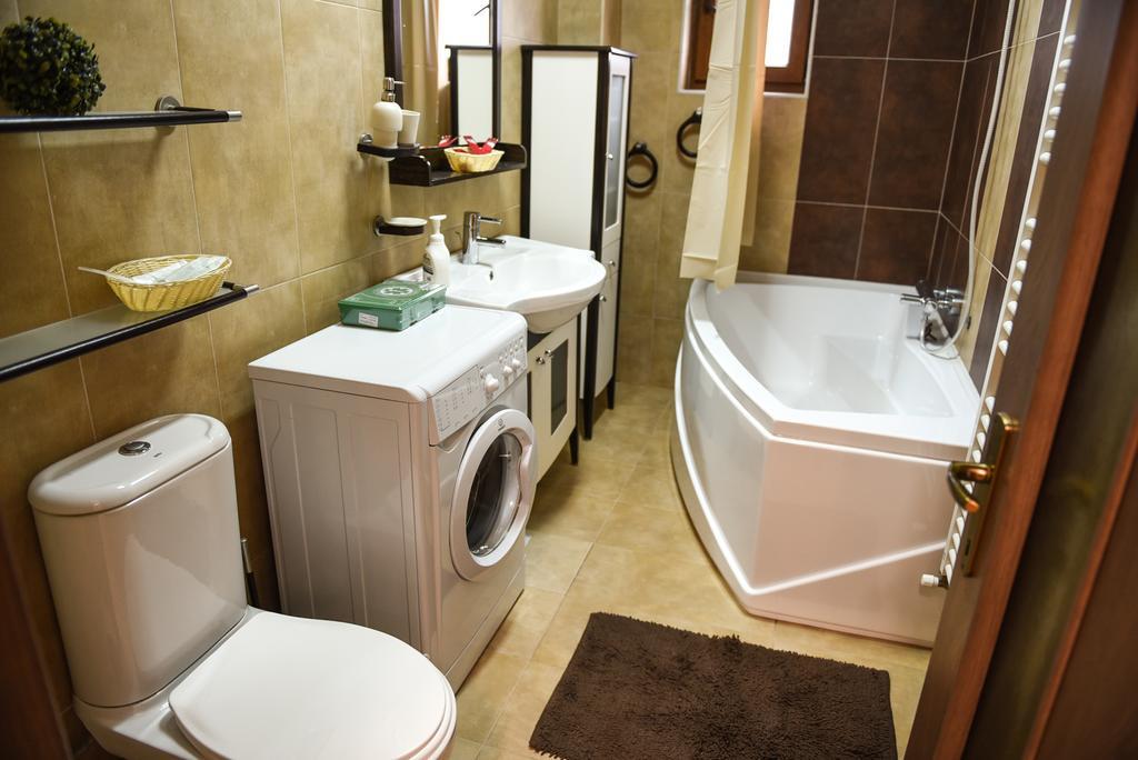 Modern Apartment Near City Center Клуж-Напока Екстер'єр фото
